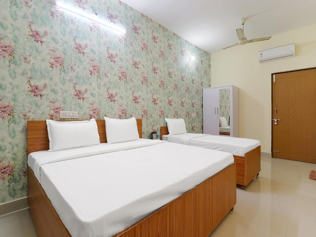 Oyo 84661 Lakshmi Home Stay Jhājra Zewnętrze zdjęcie